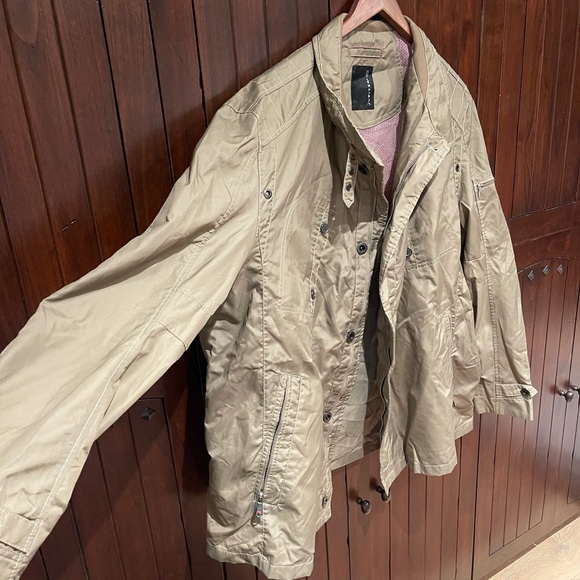 Jacket - Picture 2 of 8